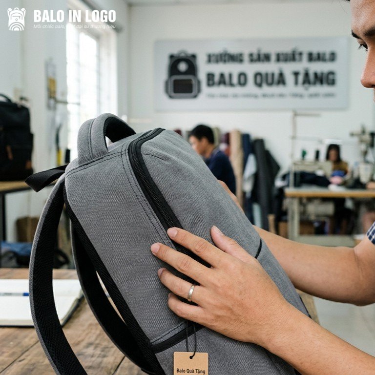 Đang tạo mô tả...